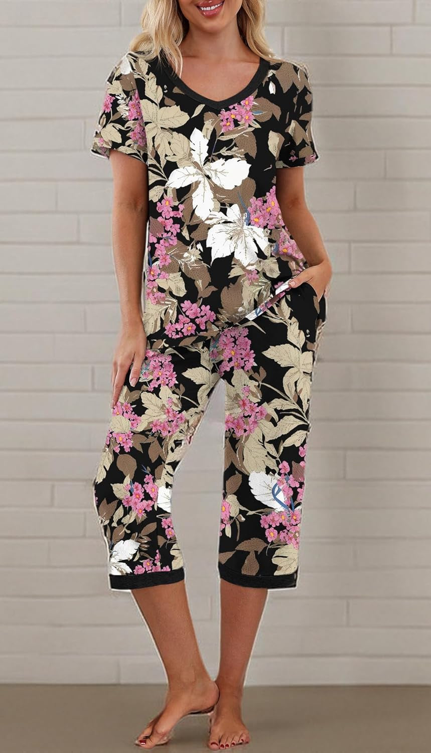 Women'S Pajama Set Short Sleeve Shirt and Capri Pants Sleepwear Pjs Sets with Pockets