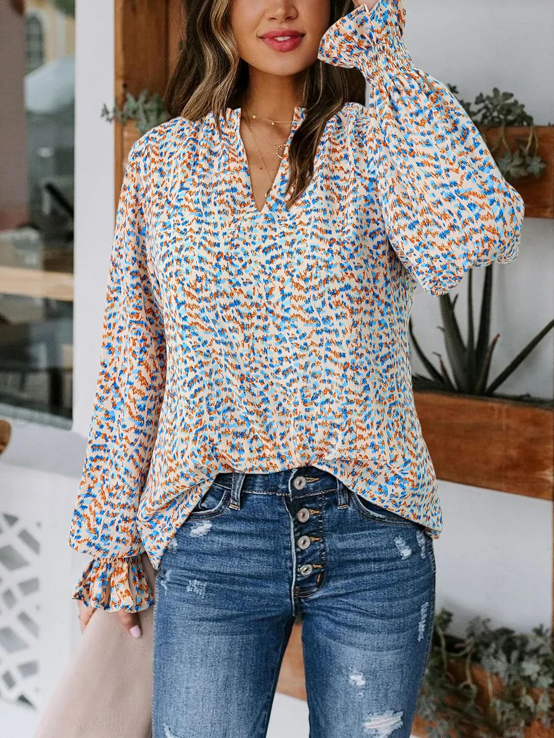 Womens V Neck Floral Long Sleeve Tops 2025 Summer Casual Loose Puff Sleeve Chiffon Boho Work Blouse Dressy T Shirts